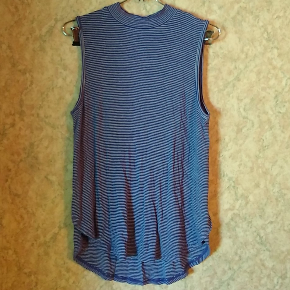 🔴3 for $15🔴 Women's high neck tank